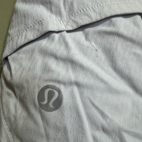 Lululemon Light Grey Running Shorts, Size 2 - Picture 5 of 5